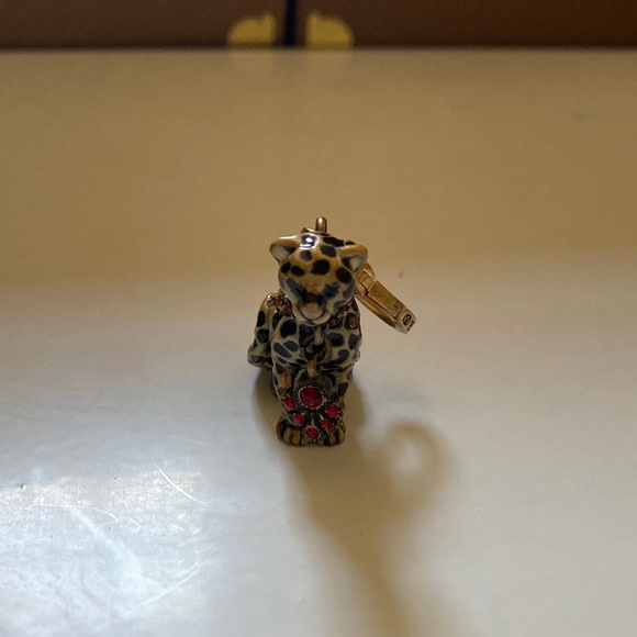 Jay Strongwater Leopard Charm - Picture 3 of 5